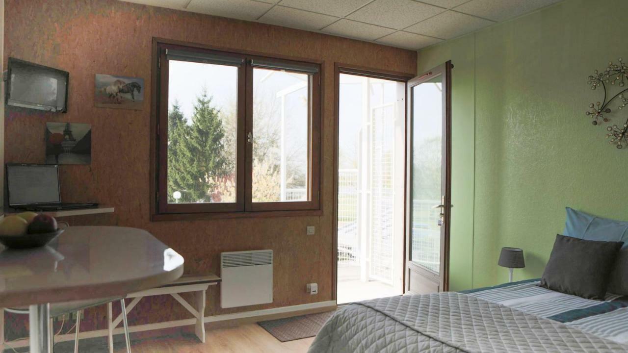 Studios Etape Du Lac Bourbon-Lancy Exterior photo