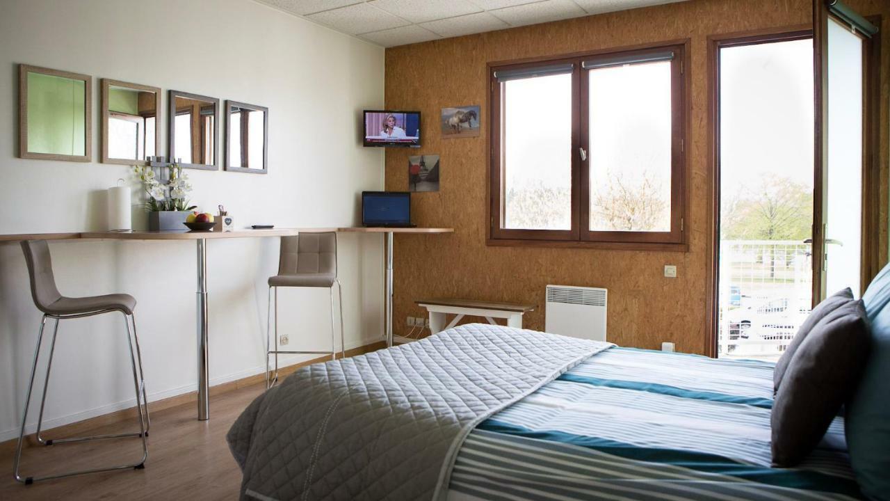 Studios Etape Du Lac Bourbon-Lancy Exterior photo